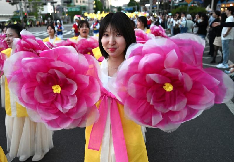 Le « Lotus Lantern Festival » célèbre l’approche de l’anniversaire de Bouddha